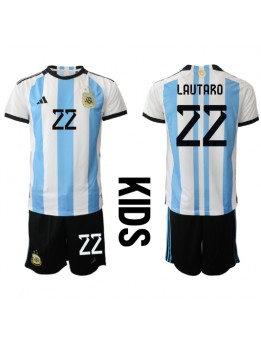 Otroški Nogometna dresi replika Argentina Lautaro Martinez #22 Domači SP 2022 Kratek rokav (+ hlače)